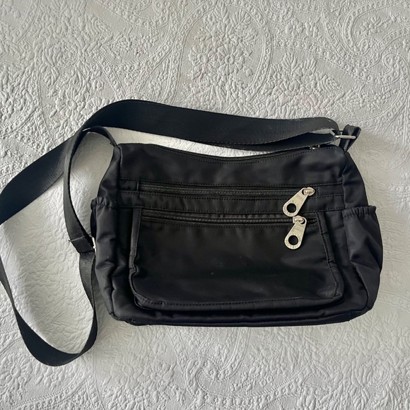 Jielshi Crossbody Bag - Picture 7 of 7